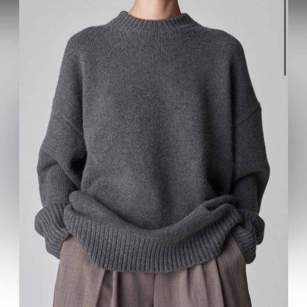 CO Boyfriend Crew Neck in Wool Cashmere